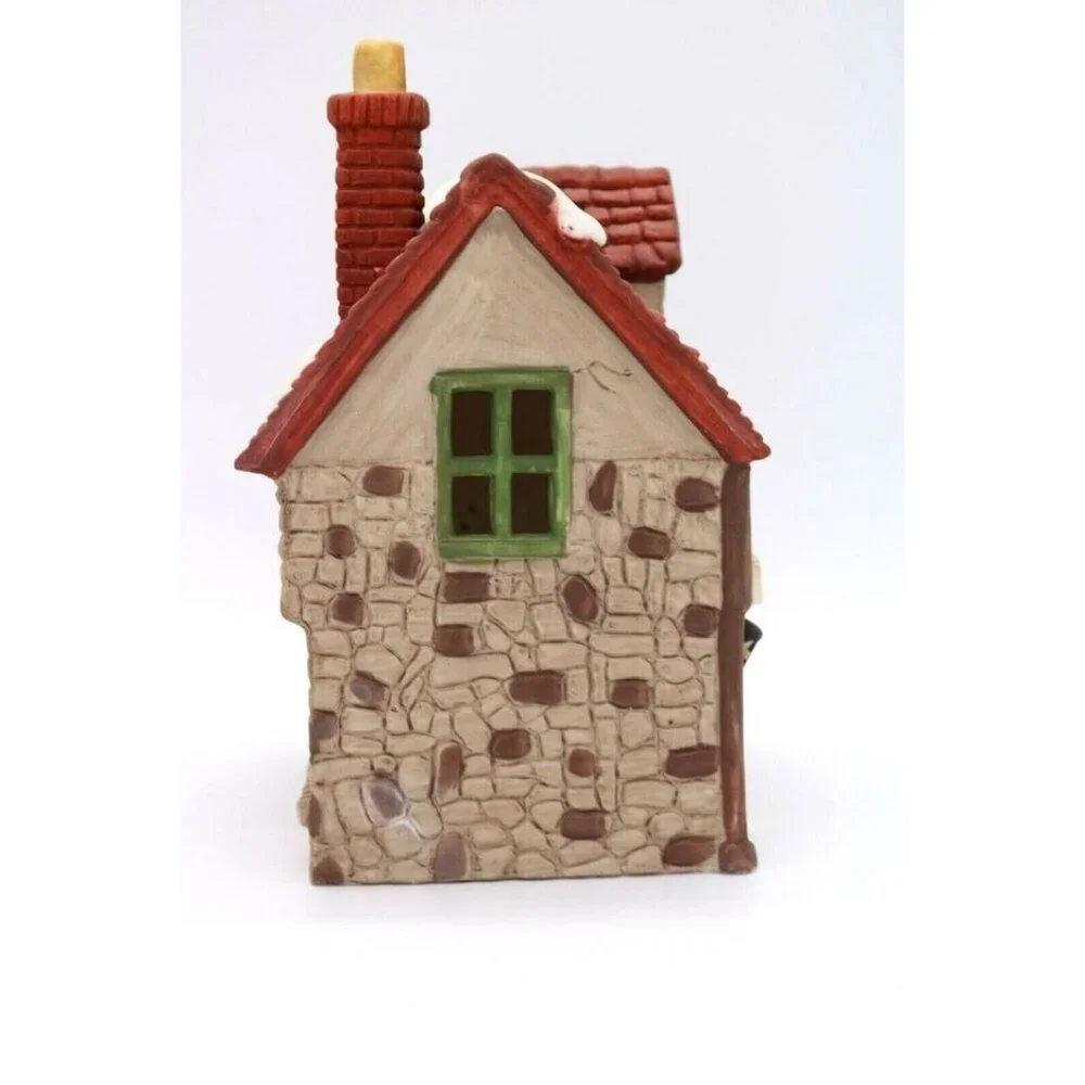 Dept 56 Dickens Village - Crowntree Inn, no box